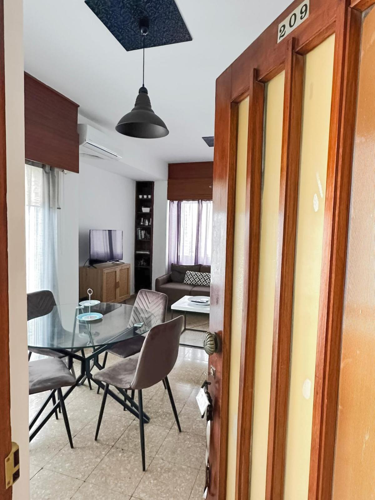 Comfortable Engomi Apartment Никосия Экстерьер фото